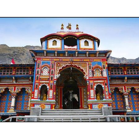 Hotel Kalash, Badrinath Bagian luar foto